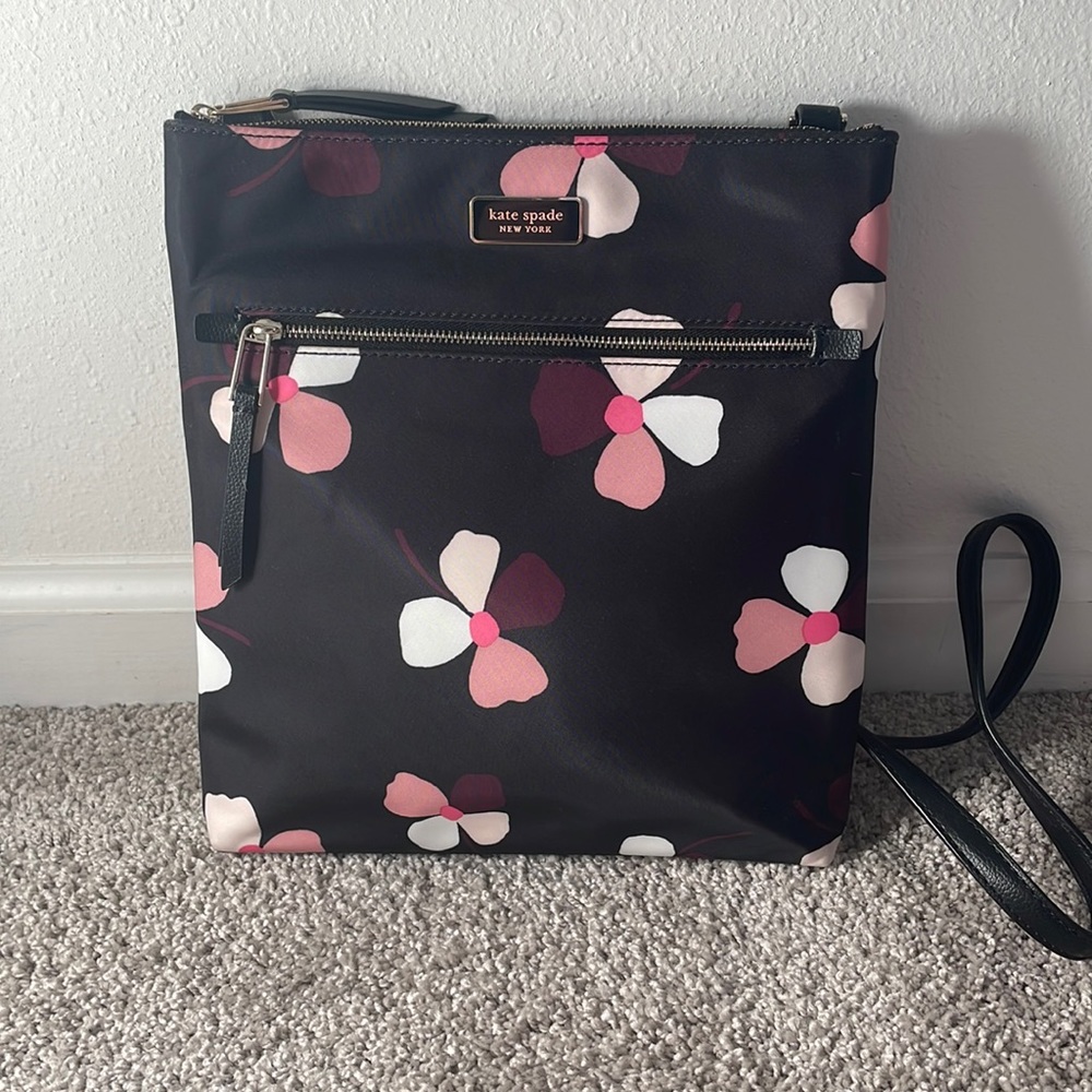 kate spade crossbody/shoulder bag - adjustable strap